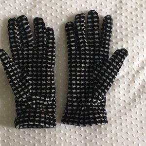 Thinsulate gloves houndstooth